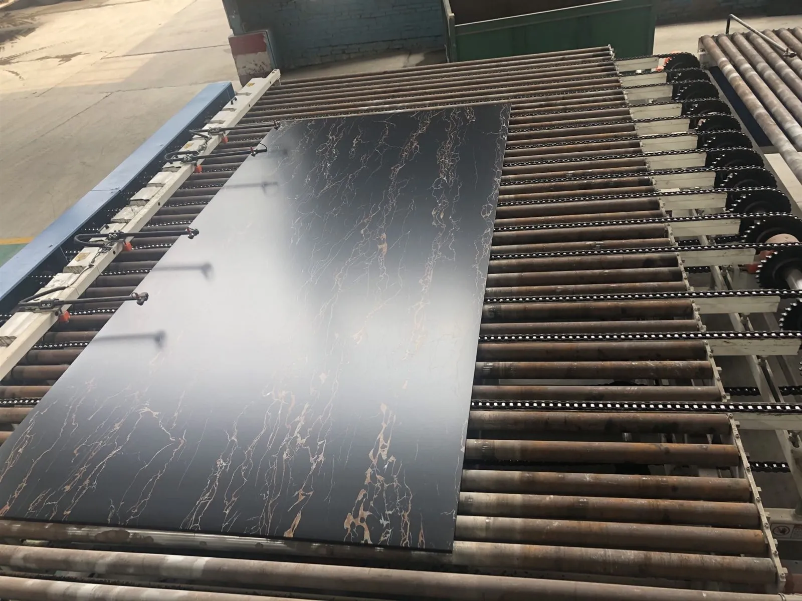 Luxury sintered stone countertop slabs Luxury sintered stone countertop slabs